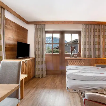 アパート Gaestehaus Panorama - 1 *